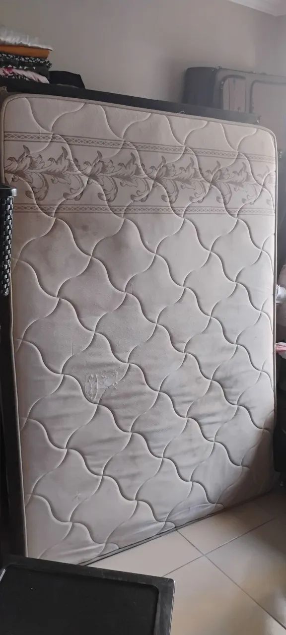Cama Box - Box novo e Colchão usado - Foto 3