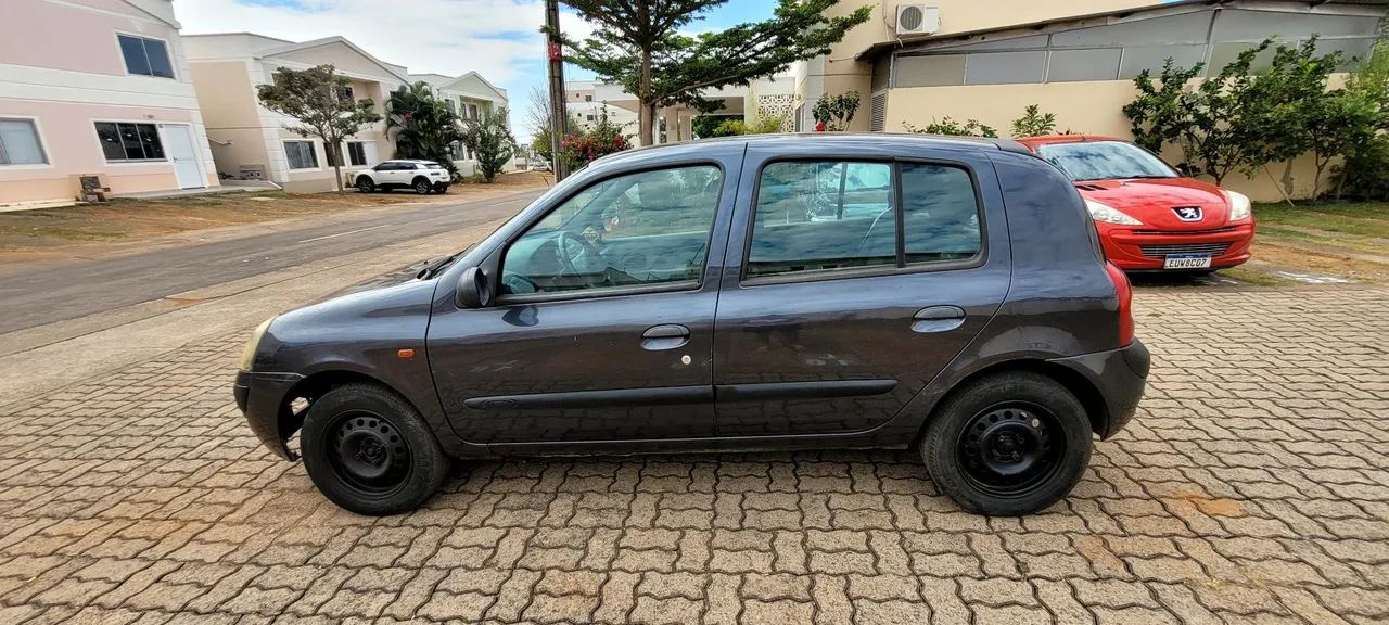 Renault Clio Authentique Hi-flex 1.0 16V 5P 2005