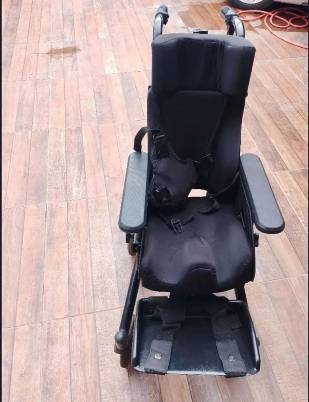 Cadeira de roda infantil - Foto 3