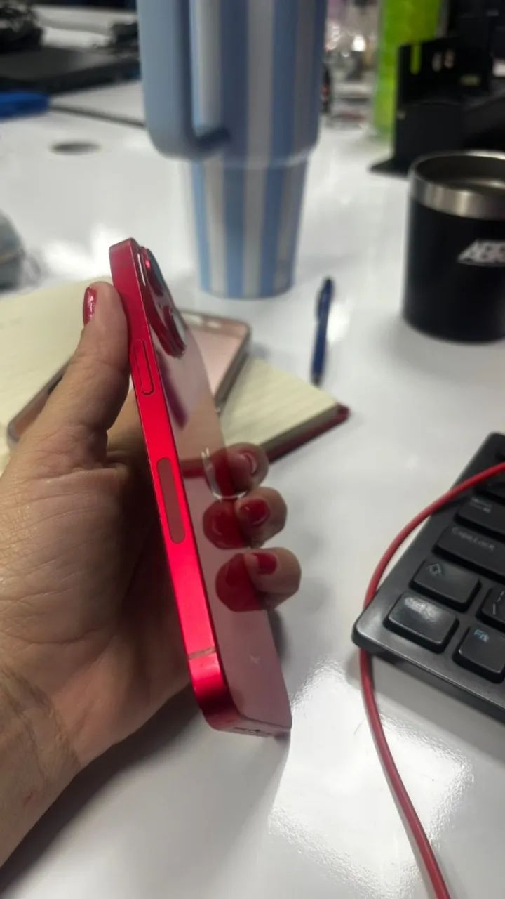 iPhone 14 - Excelente Estado | Pronto para Uso