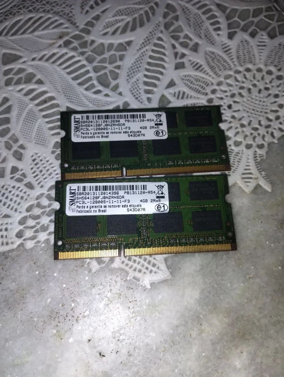 Dois pente de 4gb de notebook ddr 3