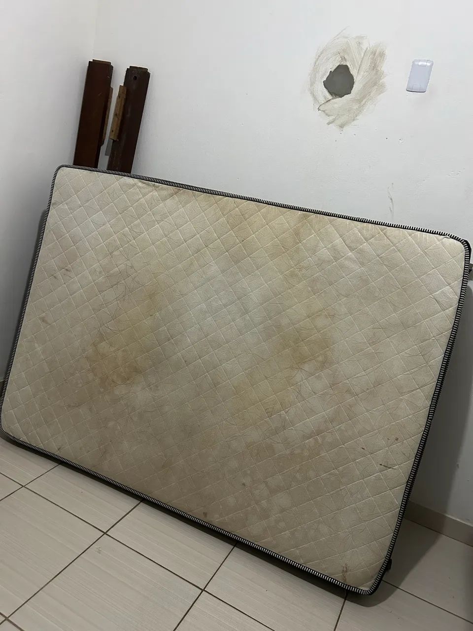 Colchão de casal usado