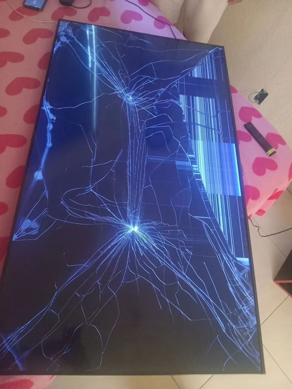 Vende - se televisão Samsung smat com defeito 