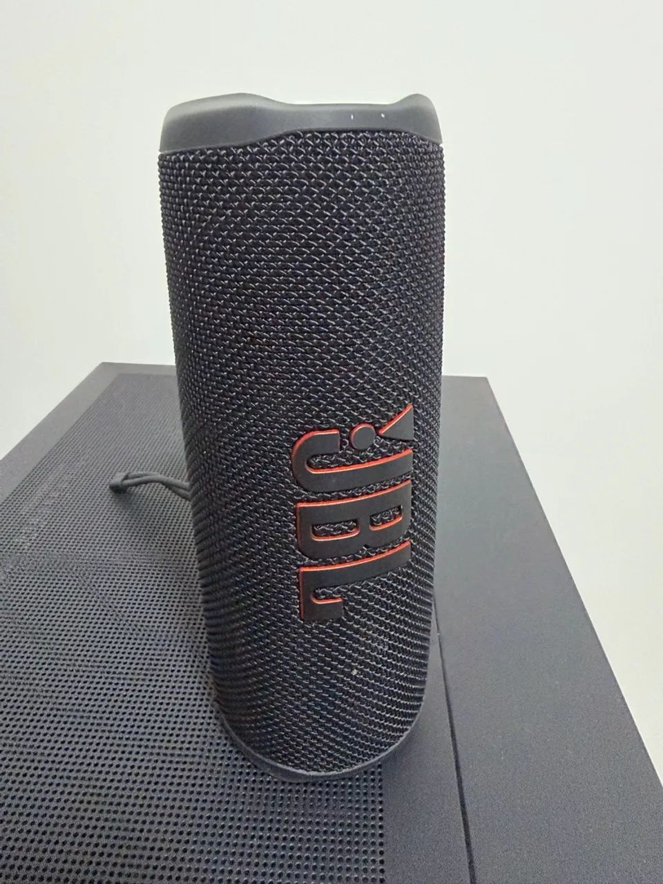 Caixa de som jbl flip 6