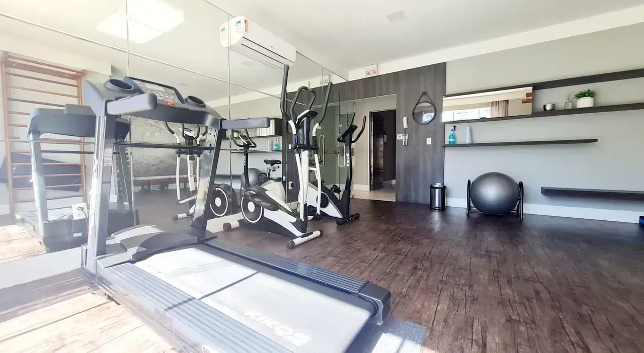 Cobertura para Locação com 290 m² de 4 quartos, sendo 3 suítes - Estreito - Florianópolis 