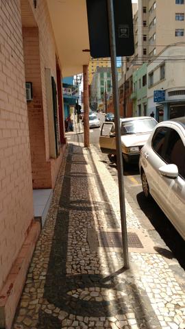 Conjunto Comercial Térreo - Centro - Rua XV de Novembro. 
