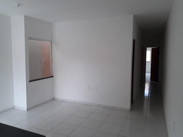 Linda casa 3 quartos 2 banheiros fino acabamento com documentação inclusa - Foto 6