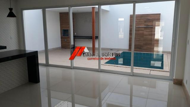 Casa nova no Lagoa Santa com 03 suítes e piscina