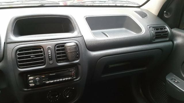 Renault Clio Authentique 1.0 - 2014 - Foto 8