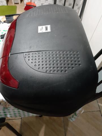 Vendo baú de moto protork com o suporte da cb300 semi novo - Foto 4