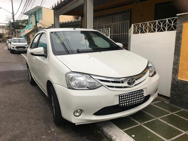 Toyota Etios XLS Sedan 1.5 2015