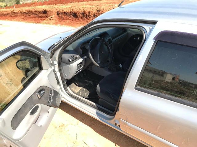 Clio sedan 2007 - Foto 5