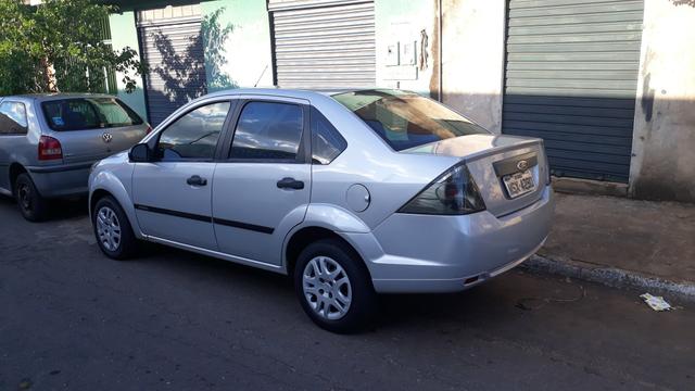 Fiesta sedan - Foto 6