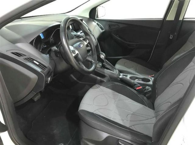Focus Sedan SE 2.0 16V PowerShift (Aut) - Foto 6