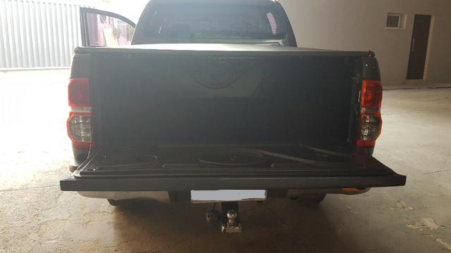 Hilux 2.7 SR CD 4X2 Flex automática 14/15 - Foto 7