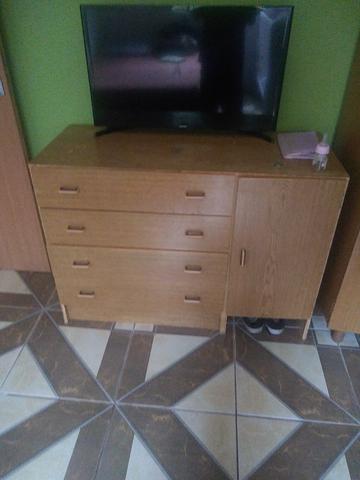 Vendo cômoda