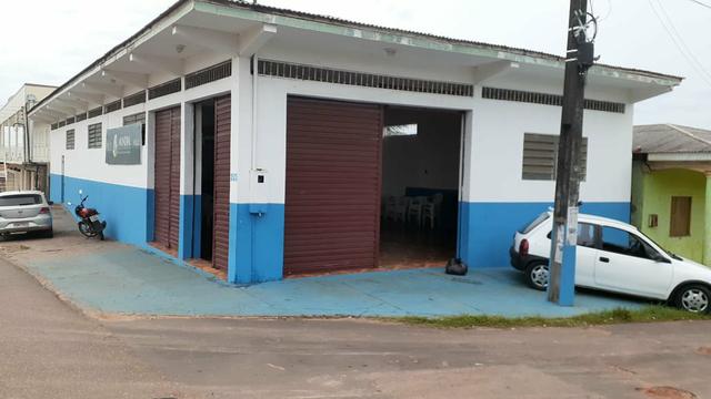 Vende-se prédio comercial em Manacapuru em frente a RM material de construção!