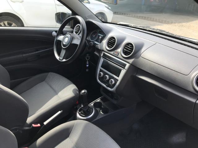 VW - Saveiro 1.6 CS 2012/2013 - Foto 14