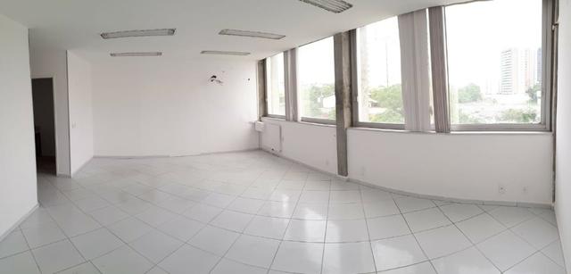 Sala Caminho das Árvores alugada para investidor - Sl 618 - Centro Empres. Iguatemi - Foto 2