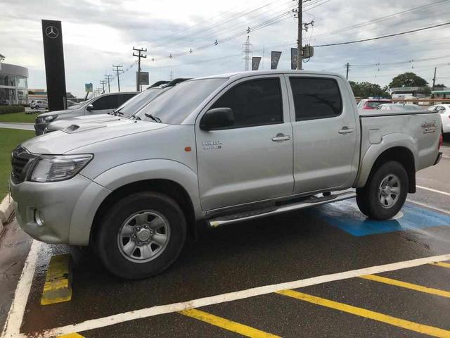 Hilux completa, ligar 68 99929 75 98, troco em gado! - Foto 4