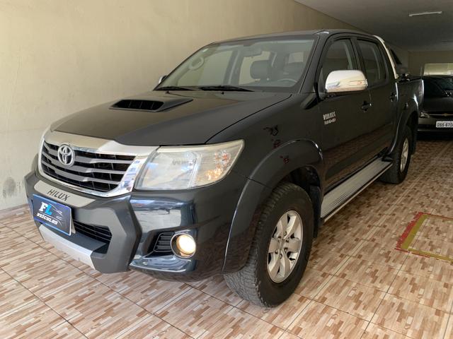 Hilux 2014/2014 srv automática muito nova !