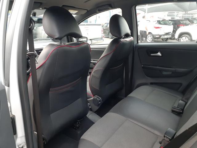 VOLKSWAGEN FOX 2015/2016 1.6 MI ROCK IN RIO 8V FLEX 4P MANUAL - Foto 14