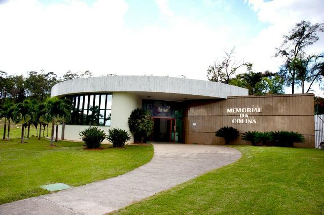 Jazigo com 2 gavetas no cemitério Parque da Colina em Belo Horizonte