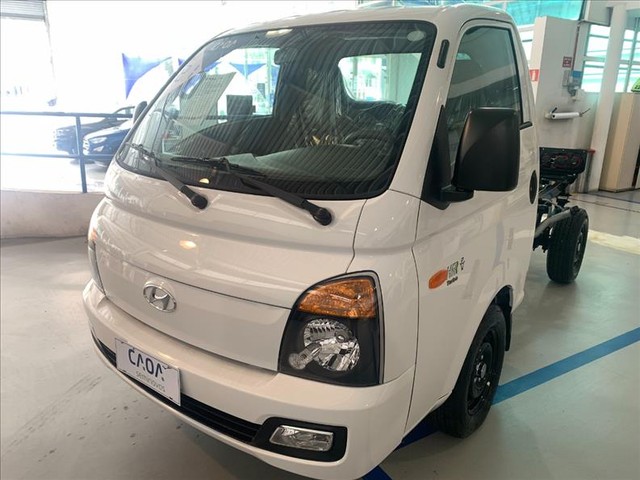 HYUNDAI HR 2.5 LONGO SEM CAÇAMBA 4X2 16V 130CV TUR