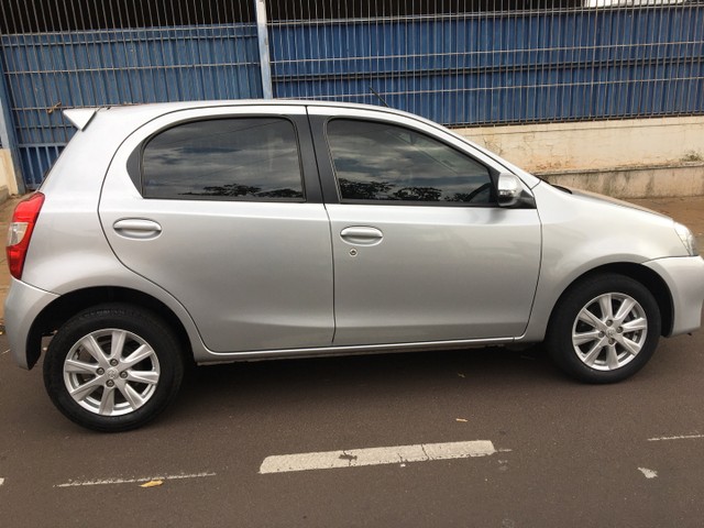 TOYOTA ETIOS TOP DA SERIE