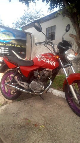 VENDO MOTO TOP DE TUDO, SÓ DINHEIRO NA MÃO