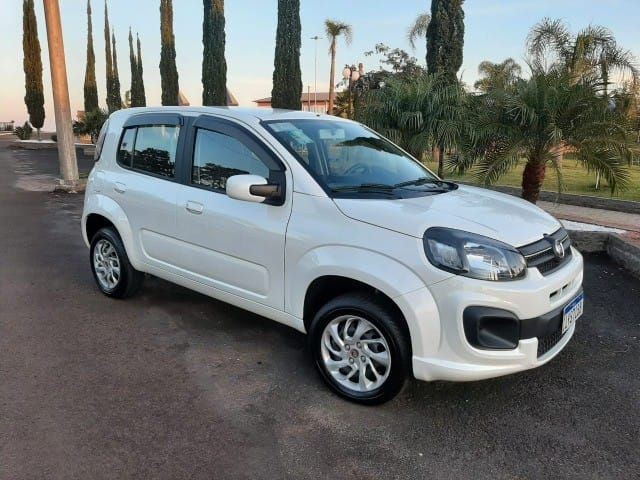 FIAT UNO 2018