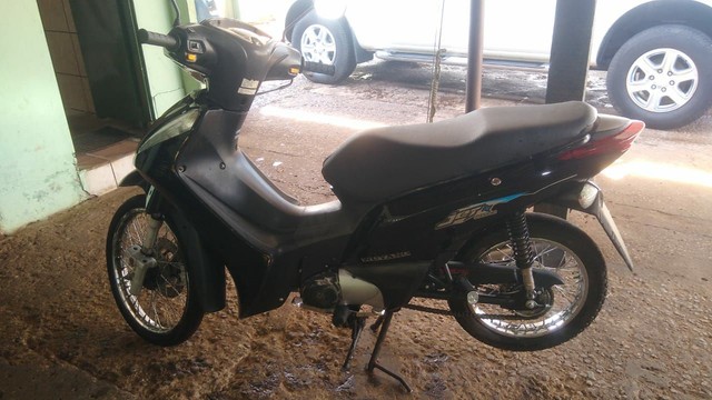 TRAX JL125 COM ROUPA DA BIZ 125