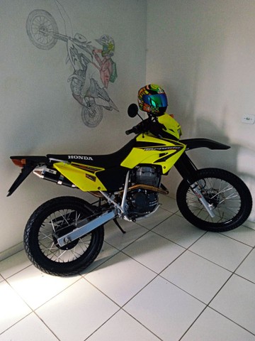 MOTO TOP