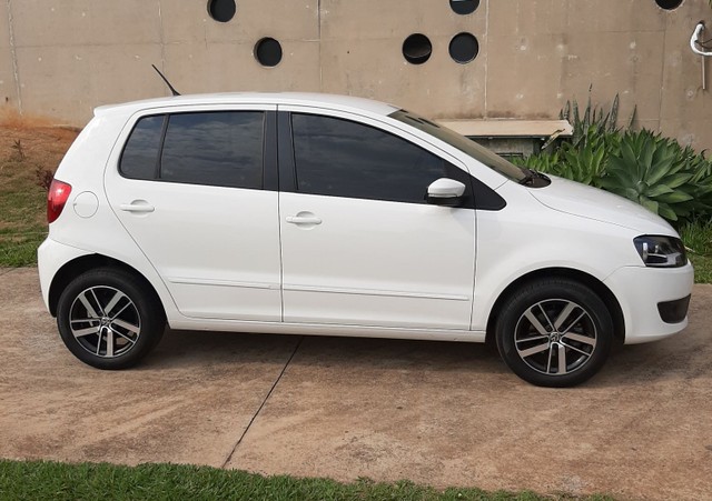 VW FOX 1.6 2014 COMPLETO.