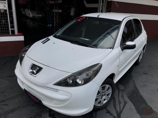 PEUGEOT 207 HATCH XR 1.4 8V FLEX 4P
