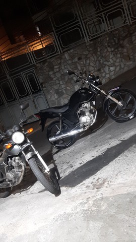 VENDO CG 125 ANO 2006 ROUPA DA 150 ZAP * 