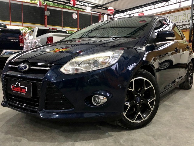 FORD FOCUS TITANIUM PLUS 2.0 IMPECÁVEL ESTADO DE NOVO