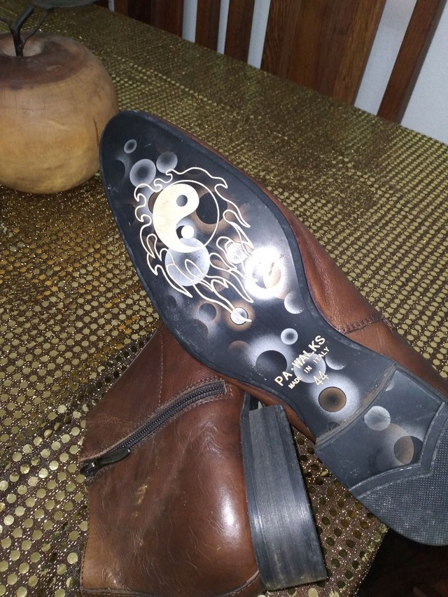 Bota em couro legítimo masculino nova importada  - Foto 4