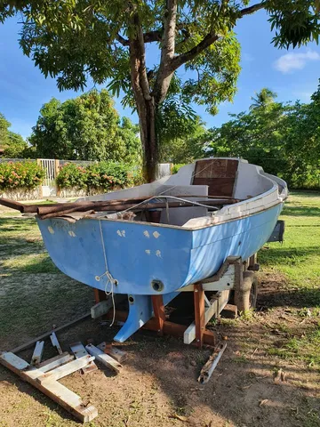 Tem 16 pisos e parece um prédio. Mas é um barco