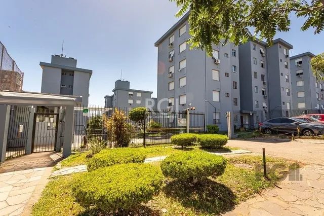 Apartamentos à venda na planta na Azenha, Porto Alegre - RS
