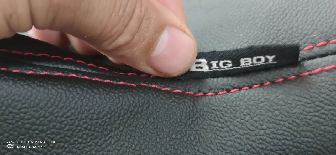 Reforma de cadeiras gamer e executiva - Foto 2