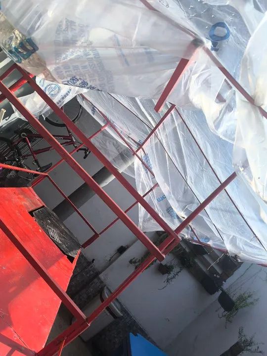 Carrinho de mão vermelho - Foto 2