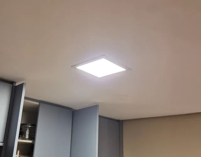 Luminária embutir para 3 lampadas 30cm²