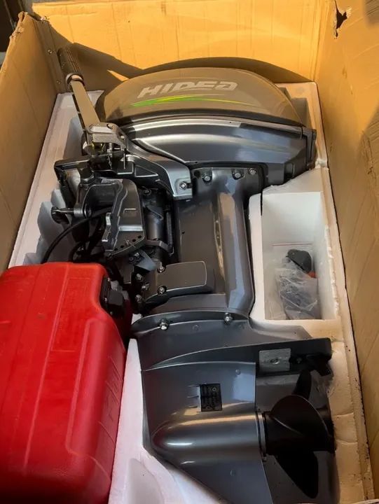 Canoa marreco 5.5,Motor 30HP e Carretinha 