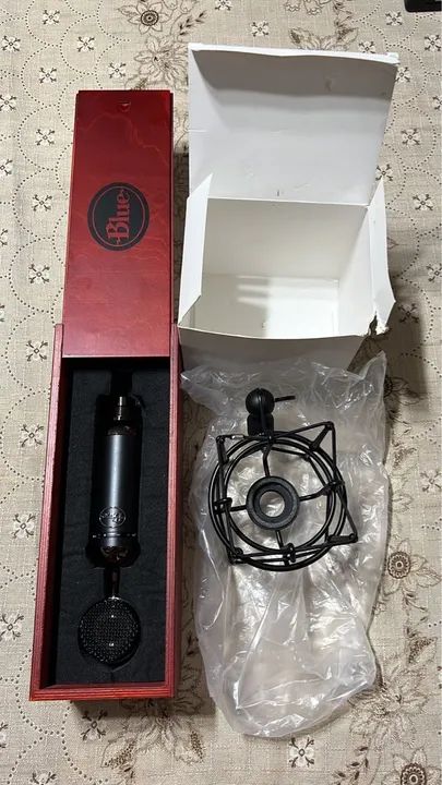 Microfone condensador BLUE NOVO