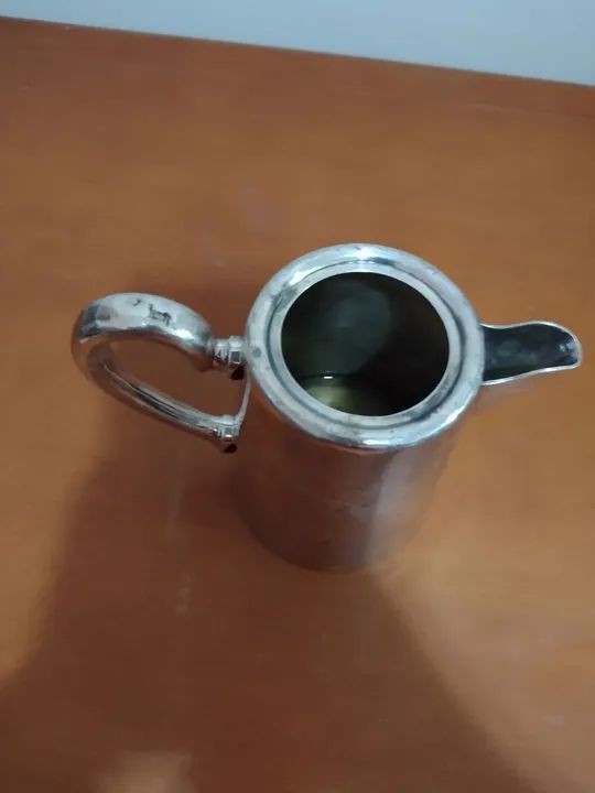 Leiteira em metal prateado fracalanza