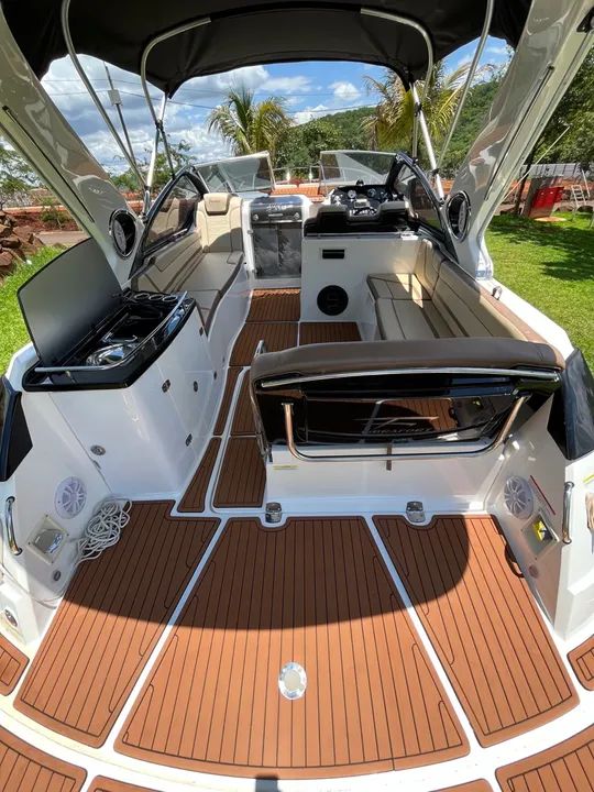 Lancha Focker 30.5 Black Edition - Estado de Zero!!  - Foto 5