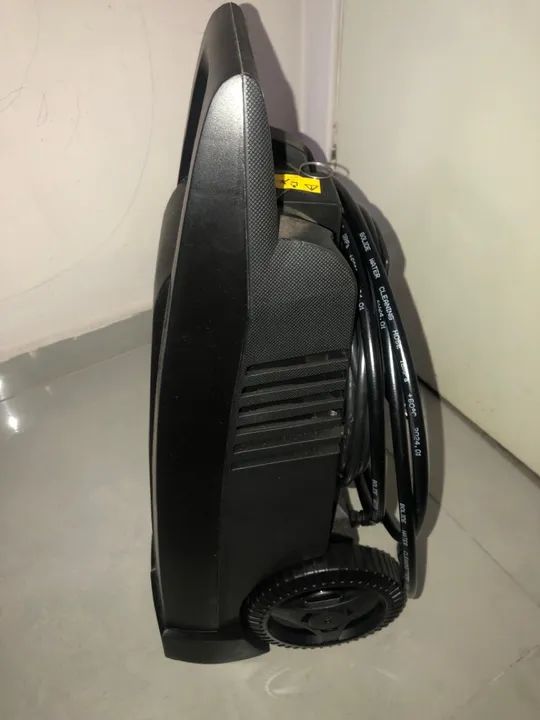 Lavadora de Alta Pressão Electrolux - Foto 2