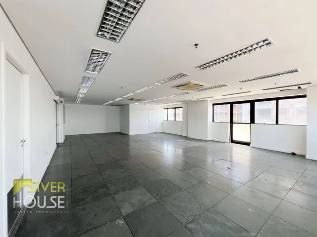 Sala para alugar no metrô São Judas