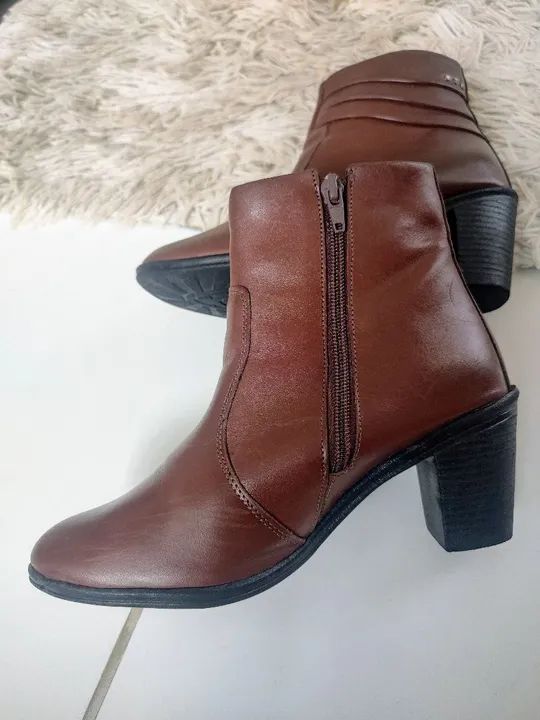 Bota de couro Tam.36 Black Friday - Foto 4